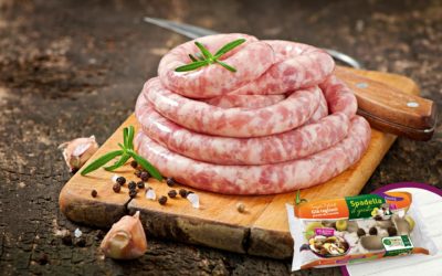 Lucanica e funghi in padella