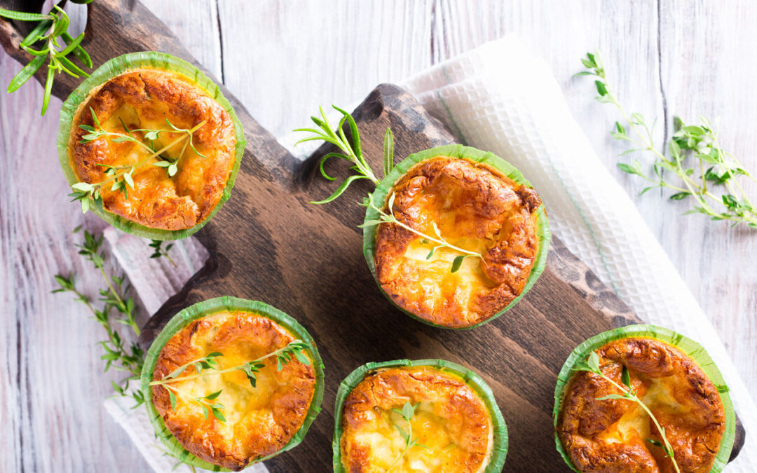 Fagottino di pasta brisè funghi pioppini, burrata affumicata e prosciutto crudo