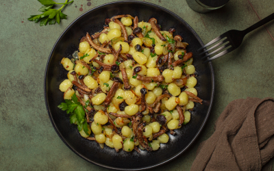 Gnocchi di patate con funghi pioppini