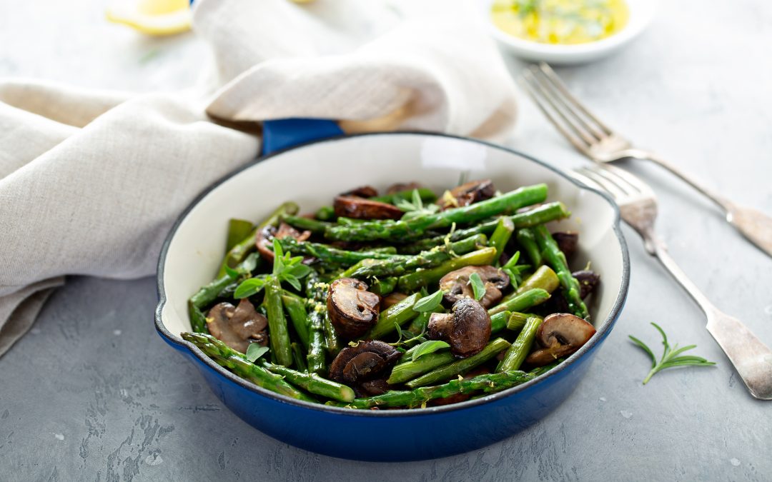 CHAMPIGNON E ASPARAGI SALTATI IN PADELLA
